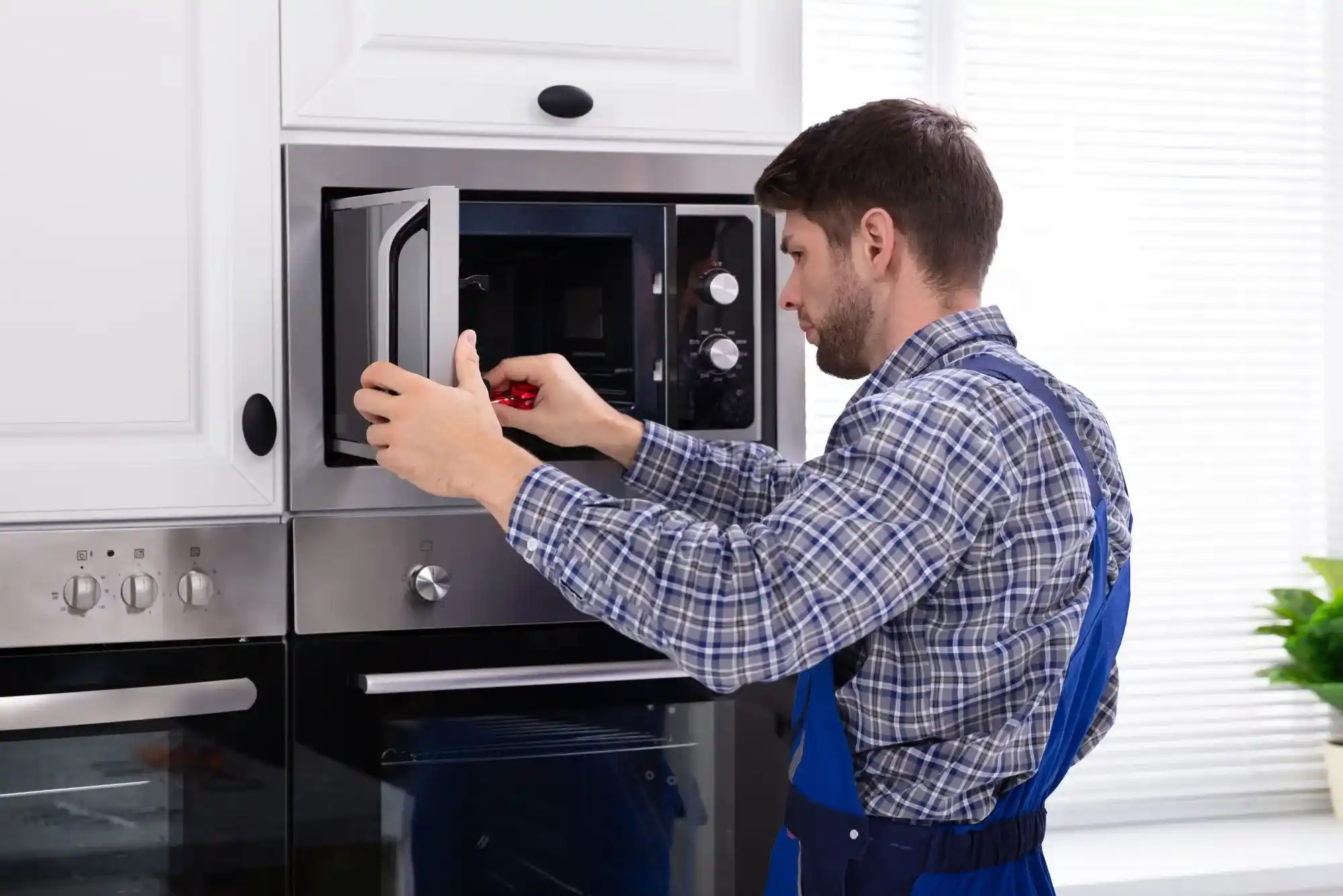 How Do I Ensure Fast Oven Repairs in Dubai?