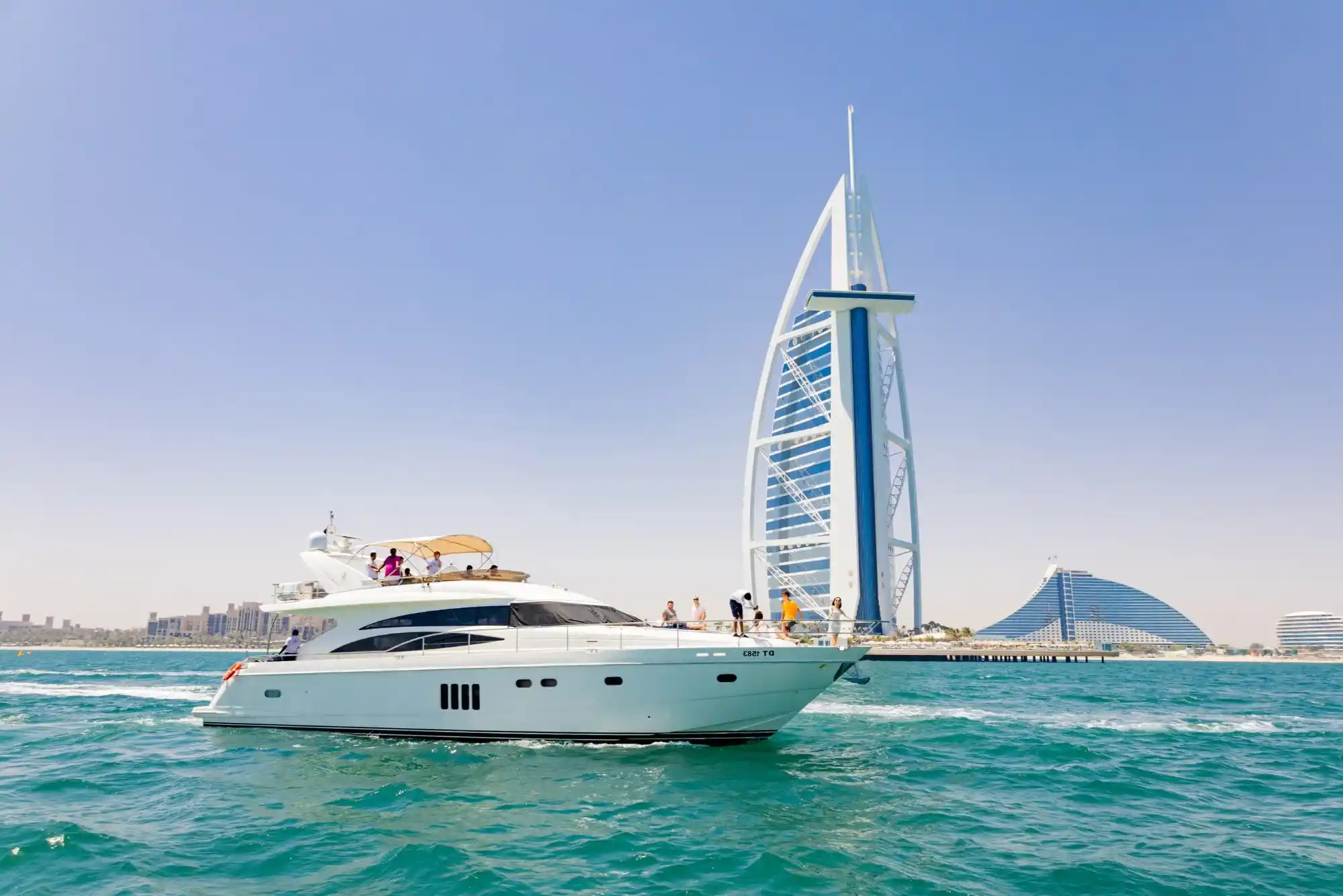 Best Route for a Yacht Ride in Dubai
