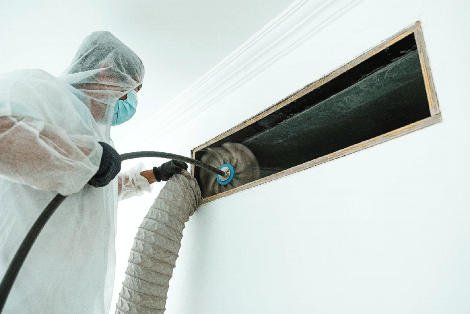 Comprehensive AC Installation and Duct Cleaning Services in Dubai for Optimal Cooling Efficiency