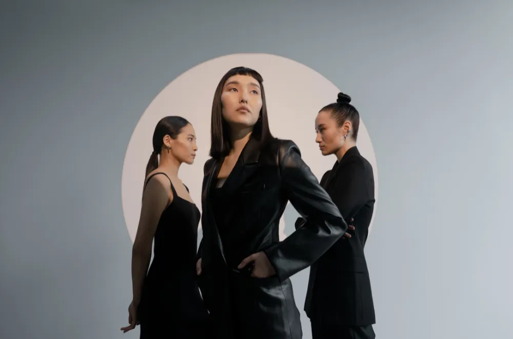 How to Wear High-Fashion Looks in Everyday Life